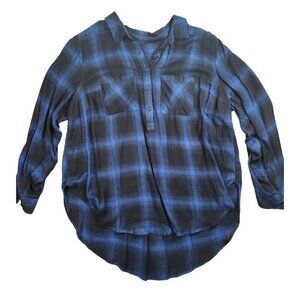 Black & blue checkered plaid pullover shirt, high low hem, size XL